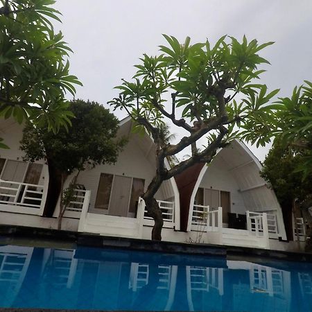 Gili Kulemba Bungalow ギリ・トラワンガン エクステリア 写真