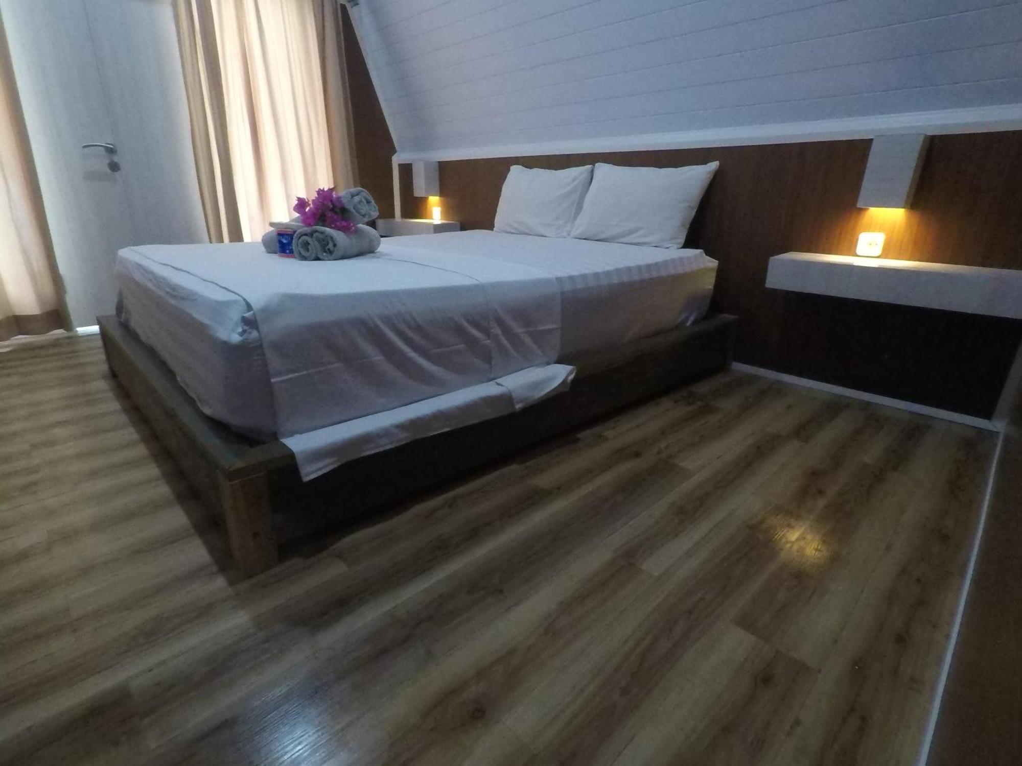 Gili Kulemba Bungalow ギリ・トラワンガン エクステリア 写真