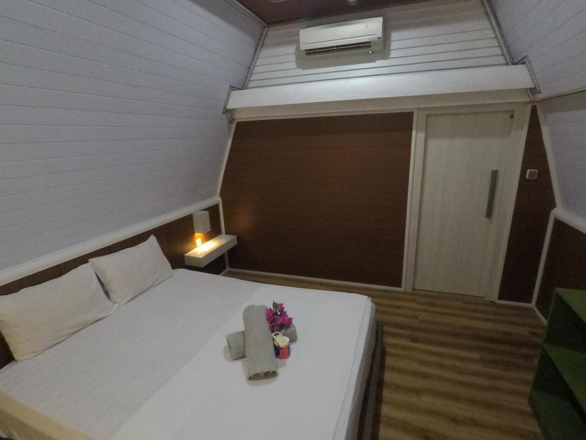 Gili Kulemba Bungalow ギリ・トラワンガン エクステリア 写真